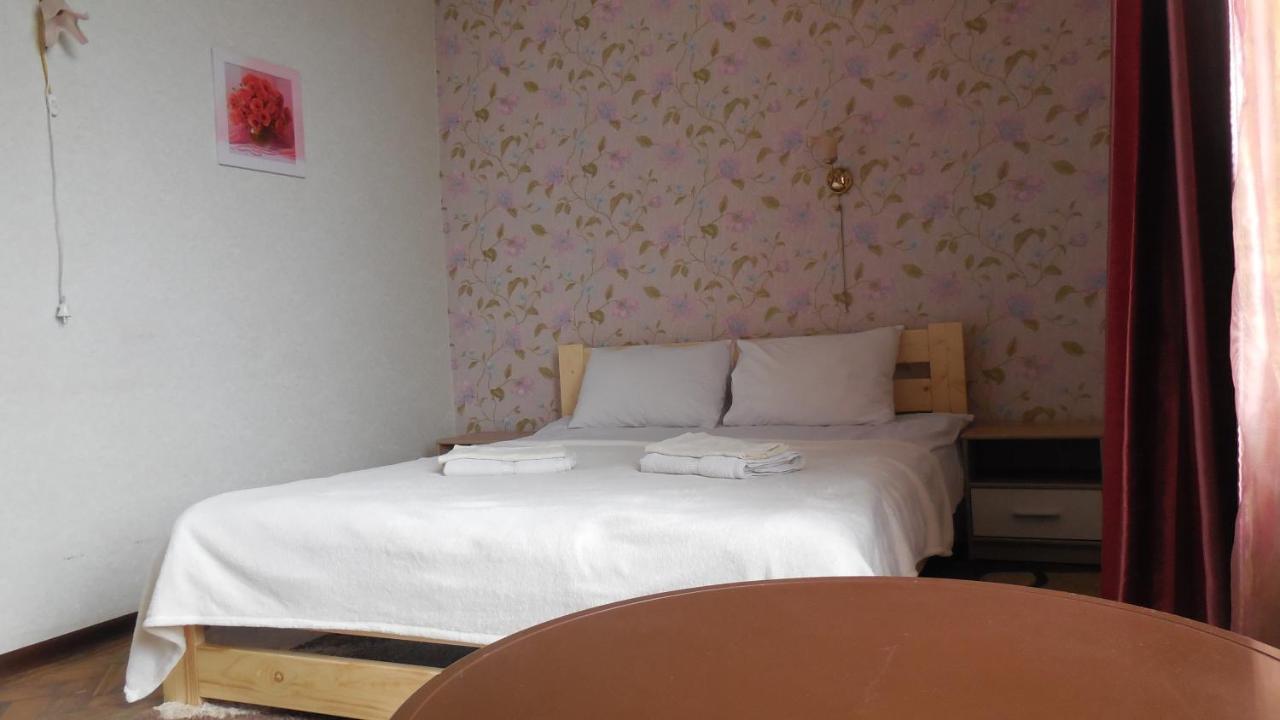 2 Room Apartment Near Opera House Lviv Eksteriør bilde